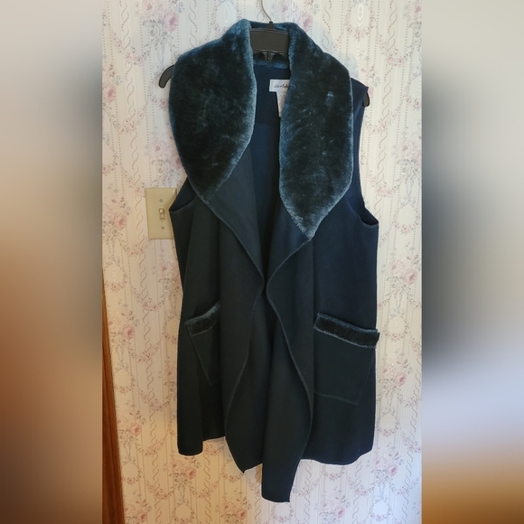 Le Moda Jackets & Blazers - Le Moda Dark Teal Fleece Vest w Fur Collar & Pockets XL-XXL